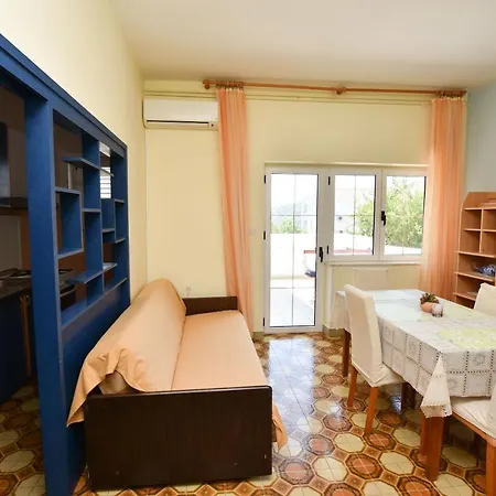 Apartments Vinko Apartment