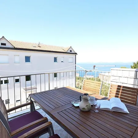 Apartments Vinko Apartment Primosten